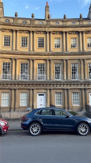 “When architecture hits another level” 😮 #georgian #bath #citybreak