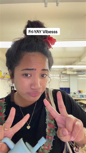 Aloha Friday outfit was giving Messy titah bun & ‘Ohi’a Lehua errrthing ❣️ #ootd#titah#content#fyp#hawaiitiktok Clip: @tidepool Shirt: IG: @homegorwn Earrings: 🤷🏽‍♀️