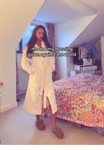 How to Style Graduation Dresses with a Dressing Gown