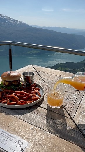 Dinner view from Loen skylift 🤩🇳🇴 | Spectacular Norway