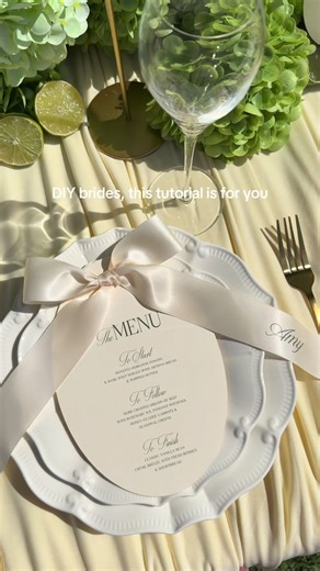 DIY Oval Wedding Menu Tutorial Using Cricut