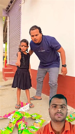 Bhoot 👻👻👻Introducing the "VitaWear SmartBand," a next-generation wearable gadget🎉