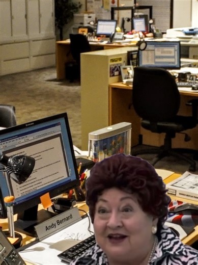 #pusztuljonforyouba #neked #munkahely #nekedbeakaromlatni #vicces