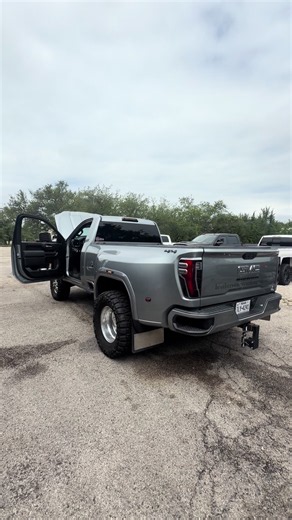 2024 Baby Dually: Ultimate Guide to Duramax Diesel Trucks