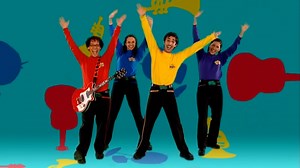 ¡Son Los Wiggles, en español! ¡Hot Potato en Español! ¡Visita nuestro enlace en la biografía para suscribirte! 🥔👏 #TheWiggles #LosWiggles It's the Spanish Speaking Wiggles singing Hot Potato! Visit our link in bio to subscribe to our YouTube for more "Los Wiggles!" ❤ | The Wiggles