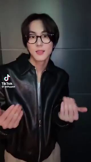 the tiktok he posted on that day literally spoiled his plushie name “want ya” = “wonchu”