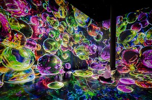 The latest art exhibit at NYC’s ARTECHOUSE merges human creativity with AI