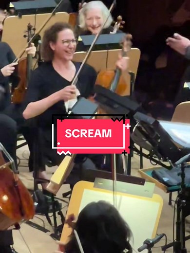 Final moments of JAWS at the NY Phil. #scream #nyphilharmonic #viola @emmaaaaaa