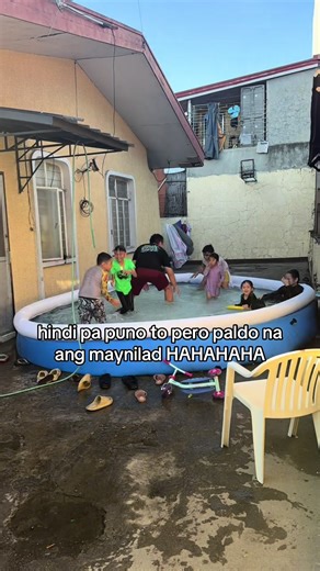 Inflatable Family Swimming Pool Fun