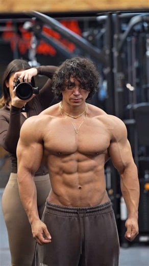 Daddy Aioli | Growth📈📈 Suplementos de @dragonpharma_llc code: DADDY Outfits de @youngla code: DADDY Accesorios de @rgmntco code: DADDY … #gym... | Instagram