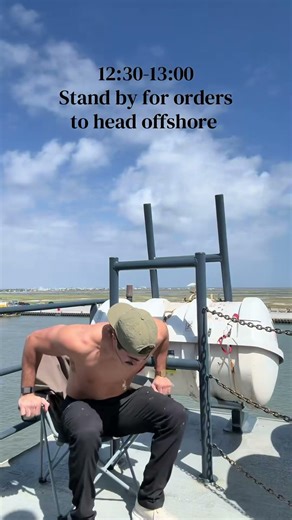 Offshore oil rig work 🤝🌊 insta fifoeu for more info 💰 #offshore #oilandgas #atsea