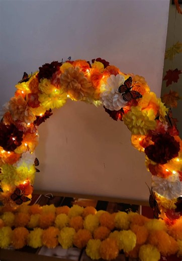 Marigold flowers arch ✨#monarchbutterfly #marigoldarch #cempasuchilflowers