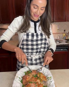 🍋 Greek Yogurt Lemon Chicken Prep: 10 minutes Cook time: 45 minutes Marinate: 1 to 2 hours Ingredients: o 8 Green Way Bone-in skinless chicken thighs (can use skin on if desired) o 1 Cup Chobani Plain Greek Yogurt o 6 garlic cloves, minced o 1 lemon, juiced o 1 tablespoon kosher salt o 2 teaspoons dried thyme o 1 teaspoon ground cumin o 2 teaspoons smoked paprika o ¼ cup chopped parsley Directions: 1. To a large bowl or rimmed dish, combine yogurt through paprika and mix well. Add chicken and c