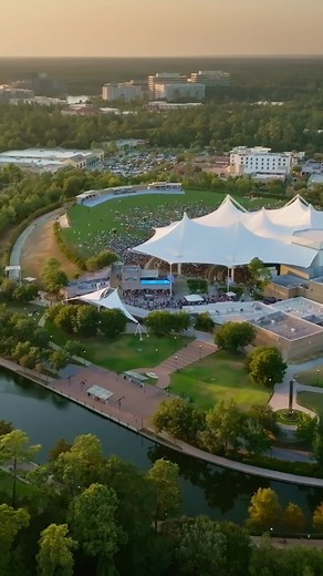 Why is The Woodlands topping the charts? 🌳 It’s the perfect blend of nature, community, and opportunity. With top-rated schools, beautiful parks, and endless outdoor activities, it’s a place where families thrive. Add in a strong sense of safety and a vibrant local scene, and it’s easy to see why people love living here. That’s why we’re ranked: 🌳 #2 Best City to Live in America 🏅 #2 Best City to Raise a Family in America 🏡 #3 Best Place to Buy a House in America 🎒 #4 City with the Best Pub