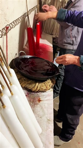 INSTANT Transformation: Dyeing White Candles Into Vibrant Red 🕯️