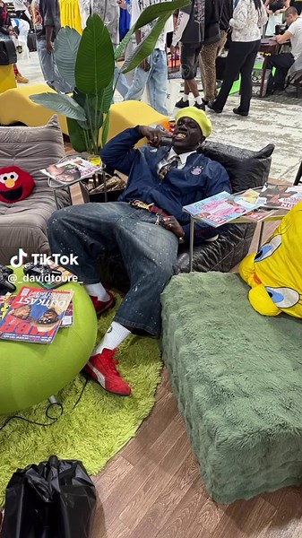 ⁵✯ Chad 😏 (@_davidtoure_)’s videos with original sound - ⁵✯ Chad 😏