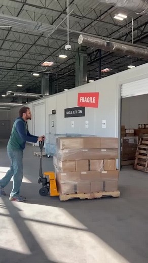 Join a thriving community of ecommerce entrepreneurs. | Saltbox