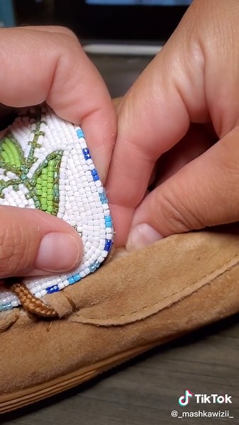 Exploring Anishinaabe Beading Techniques