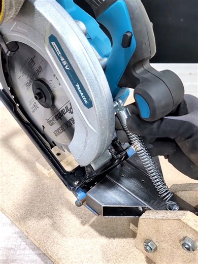 Pro Tips for Using a Slide Cutter in Woodworking
