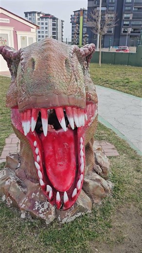 Dinazor geliyor🥰 #comedy #keşfetbeniöneçıkar #keşfet