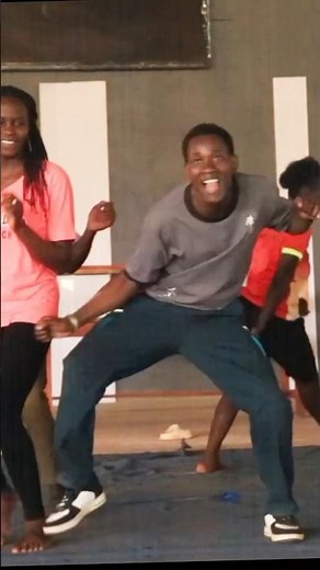 Jerusalema dance challenge#Gospel danceSolochallenge#Energeticdance#Trending dance#Afro gospel.