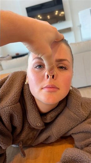 She has NO idea what’s coming…😅 #couplechallenge #prank #coupleprank #mustwatch #funnymoment