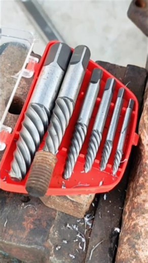 Broken screw extractor set, used to remove damaged, stripped, or broken screws and bolts #shortsfeed