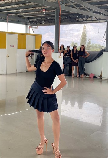 Confidence at it’s finest #model #modeling #pasarela #runway #ncmodelingproduction