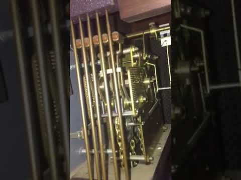 1988 ridgeway grandfather clock chiming