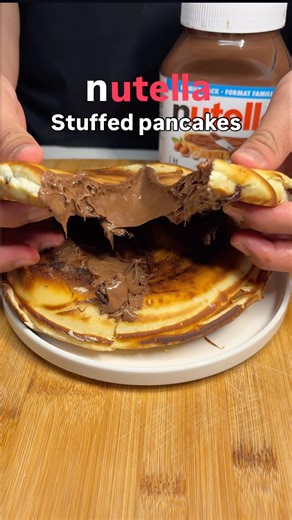 Nutella Stuffed Pancakes!