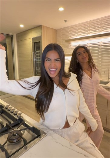 loved the @airbnb so much the staycation for my parents turned into a family staycation 🥰😂#AirbnbPartner