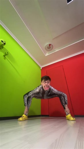 Lil Snakeeee y su Viral Dance: ¡Ponlo Ahora!