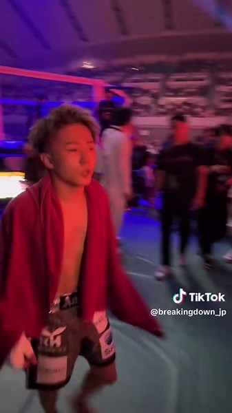 7/13(日)13:00よりBreakingDown16開始🥊 PPVチケット絶賛販売中🔥 お求めはプロフィール欄URLから！ . (第1~5試合は朝倉未来YouTubeにて無料配信) . 第7試合 内藤裕 VS レオ . #内藤裕 #レオ #breakingdown #breakingdown16 #ブレイキングダウン #ブレイキングダウン16 #朝倉未来