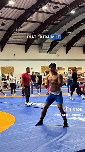 Elite Wrestlers Train with Advanced Training Bands