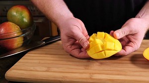 You've been cutting your mangoes all wrong. | Insider Tech