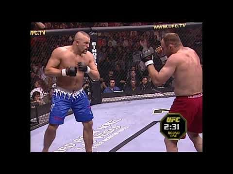 Chuck Liddell VS Randy Couture UFC 43 Classic