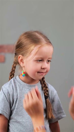 Crafty Color Explosion: DIY Fun for Everyone! 🎨✨