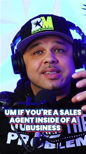 Build the company… but don’t forget to build YOU 💼✨