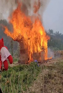 Unfortunately mother house was burned. #fire #love #reelsvideo #camping #mothersday #reelsfb #reelsviral #mother #bushcraft #life #burn | Lillith Lane
