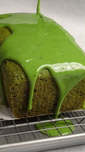 🍰 Vegan Matcha Pound Cake