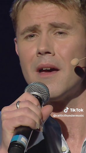 #NeilByrne sings a stunning rendition of