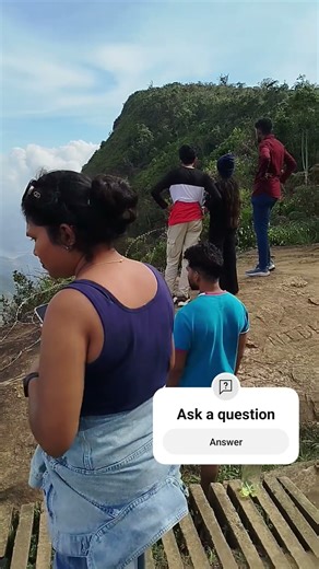 Breathtaking Views from World's End, Sri Lanka #WorldsEnd #HortonPlainsNationalPark #SriLanka