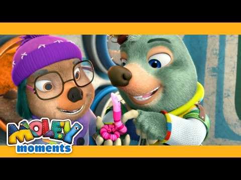 WORM DAYCARE 🪱 💆‍♀️ | MOLEY MOMENTS | Short Cartoons for Kids