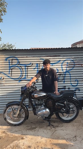 ♡ 𝙨 𝙤 𝙣 𝙭 💭 on Instagram: "2016 model classic convert to standard💀 #reels #viral #trending #bullet350 #ajmer"