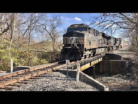 Railroad Bridge Bounces Up & Down While Train Flies Over It! Horn Salute & Radar Used On Train! NS