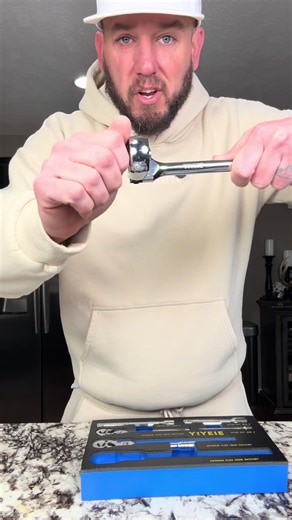 Flex, twist, and tighten like a pro 🔧💪 The 6-Piece Flex Head Ratchet Set delivers precision, strength, and versatility — built tough for garages, toolboxes, and weekend warriors ⚙️🔥 #ratchetset #flexheadratchet #toolgear #mechanictools #workshoptools