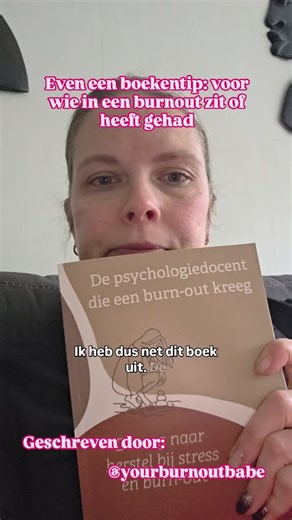 Pauze is Power | Ik heb hele bibliotheken verslonden over burnout en stress en perimenopauze. Ik raad jou alleen aan wat ik goed vind, ookal kan je uit... | Instagram