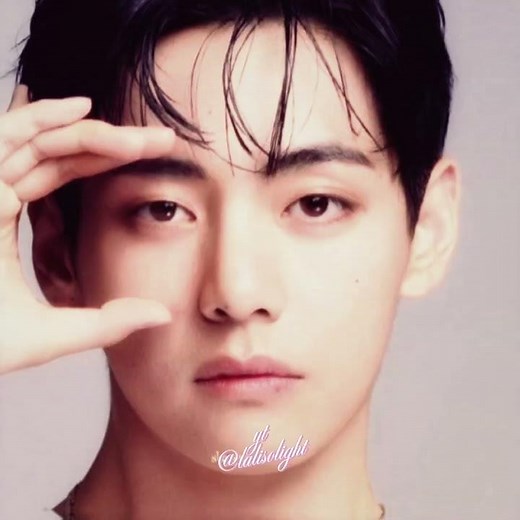 My 4 Favorite K-Pop Groups ⚡✨ | Iconic Visuals | Multi-Group Edit | TW: Flash