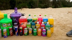 5 Amazing Experiments with Big Balloons of Fanta, Coca-Cola and Mentos in the Un