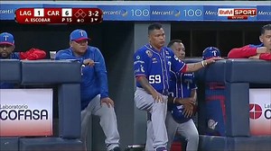 BON-ICE😎 Brainer Bonaci voló la cerca del center-right con este estacazo solitario🙌🏻🚀 #CaraquistaSoy🦁 | Leones del Caracas